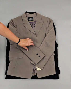 Фотография  318 - Жакеты Корея 085#10 кг, ЛОТ № СТ-9240 оптом в Москве и Московской области