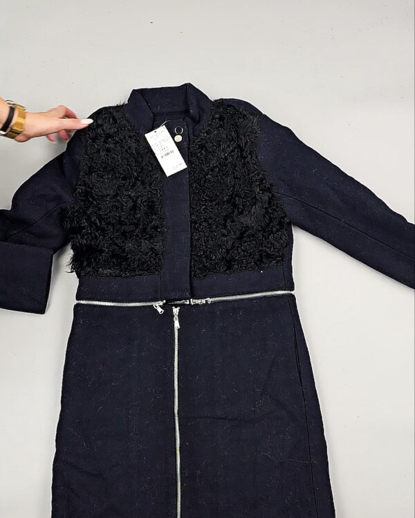 Фотография  906 - Верхняя одежда Корея 085#15 кг, ЛОТ № СТ-9247 оптом в Москве и Московской области