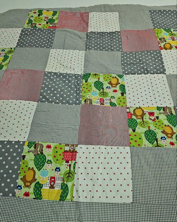 Фотография  595 - Покрывала#12,5 кг, ЛОТ СХ-0186 оптом в Москве и Московской области