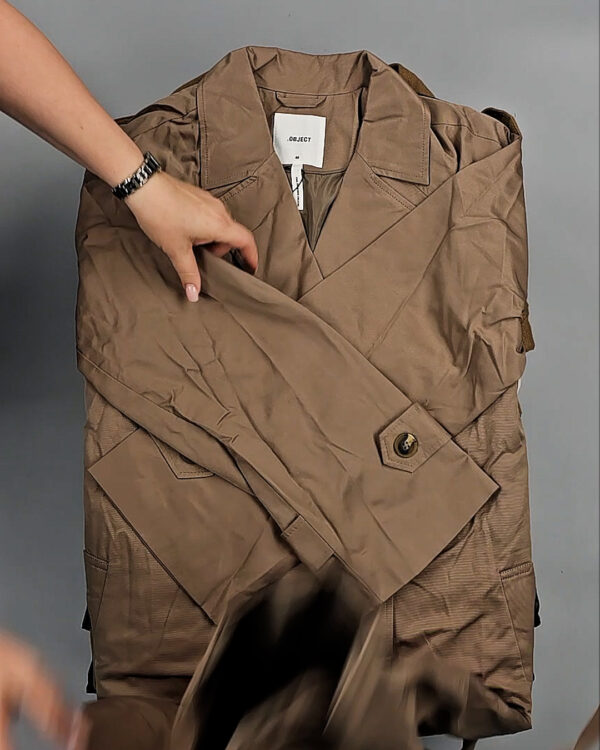 Фотография  852 - Ветровки Bestseller 045#10 кг, ЛОТ СТ-9407 оптом в Москве и Московской области