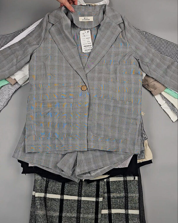 Фотография  898 - Комплекты жен Корея 085#5 кг, ЛОТ СТ-9572 оптом в Москве и Московской области