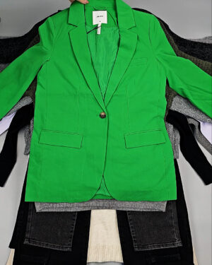 Фотография  801 - Bestseller Winter mix 104#15 кг, ЛОТ № СТ-9526 оптом в Москве и Московской области