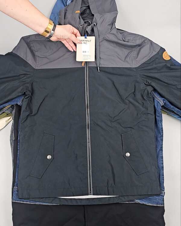 Фотография  323 - Ветровки BLEND HE + 075#10 кг, ЛОТ СТ-9569 оптом в Москве и Московской области