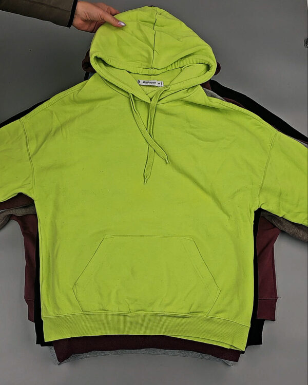 Фотография  527 - Толстовки#10 кг, ЛОТ № СХ-0152 оптом в Москве и Московской области