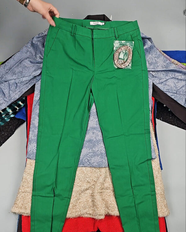 Фотография  804 - B.YOUNG Winter mix 104#15 кг, ЛОТ СТ-9595 оптом в Москве и Московской области