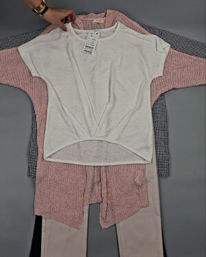 Фотография  896 - Комплекты жен Корея 085#5 кг, ЛОТ СТ-9574 оптом в Москве и Московской области