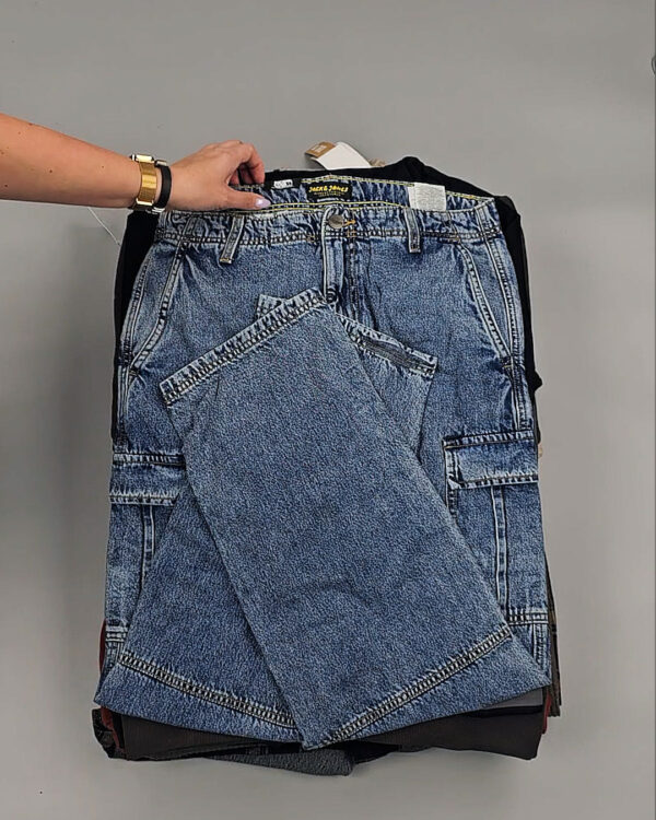 Фотография  151 - JACK JONES Men Winter mix 075#20 кг, ЛОТ № СТ-9446 оптом в Москве и Московской области