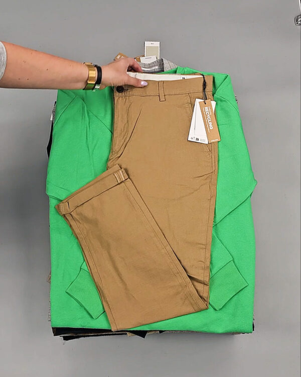 Фотография  843 - JACK JONES Men Winter mix 075#20 кг, ЛОТ № СТ-9445 оптом в Москве и Московской области