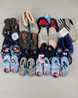 Купить Обувь домашняя дети СТОК 065#3,2 кг, ЛОТ СТ-9727 оптом в Москве и Московской области