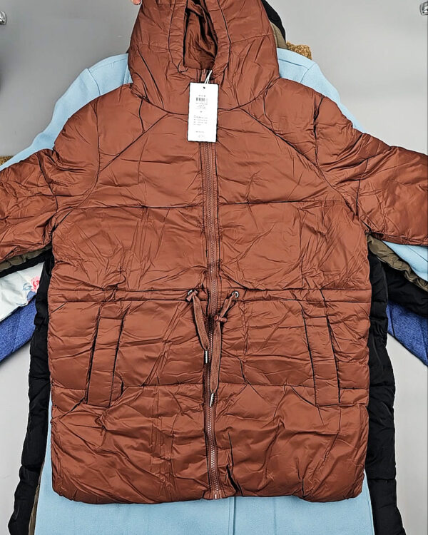 Фотография  669 - Верхняя одежда VILA 104#10 кг, ЛОТ СТ-9714 оптом в Москве и Московской области