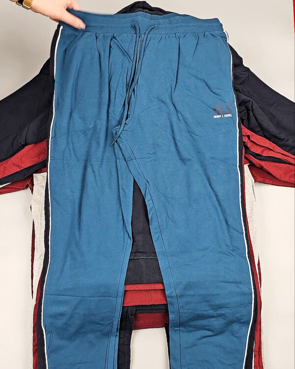 Фотография  290 - Спортивные костюмы (Herren-Trainingsanzuge voп HIS)#18 кг оптом в Москве и Московской области