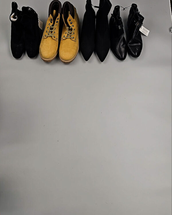 Фотография  590 - Обувь СТОК Demi шт#20 шт, ЛОТ СТ-9772 оптом в Москве и Московской области