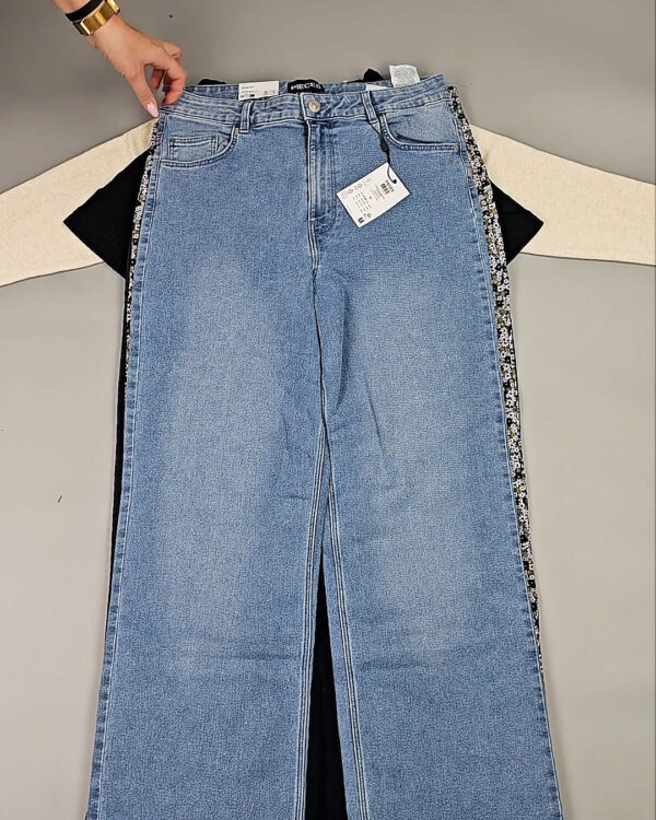 Фотография  111 - DK+Bestseller 085#16 кг, ЛОТ СТ-9952 оптом в Москве и Московской области