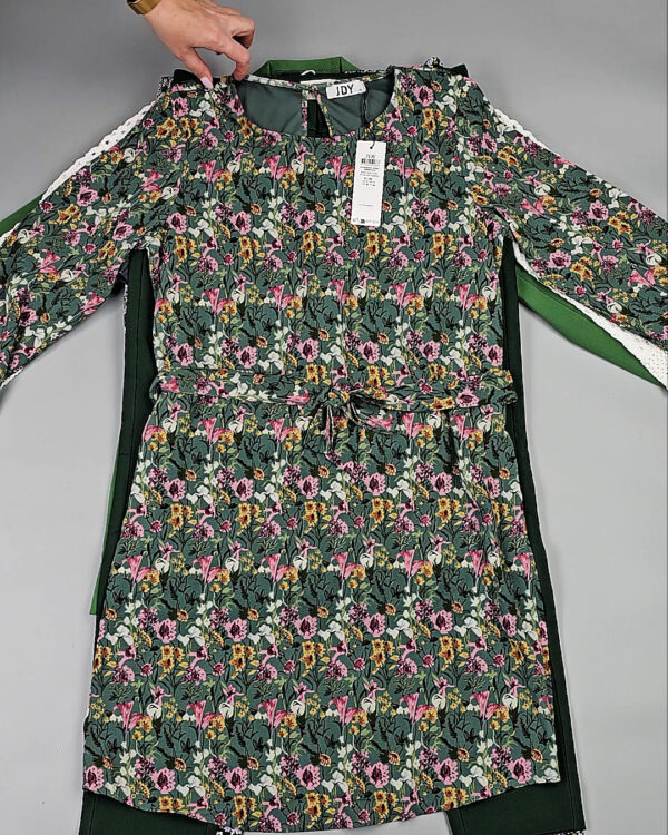 Фотография  916 - DK+Bestseller 085#16 кг, ЛОТ СТ-9951 оптом в Москве и Московской области